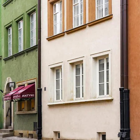 The Old Town - Piekarska Street Varsovia